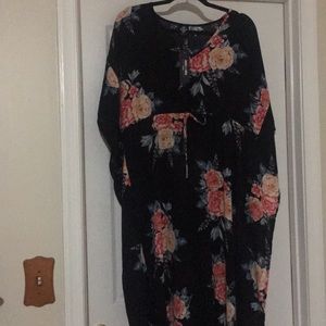 Agnes and Dora kaftan size small